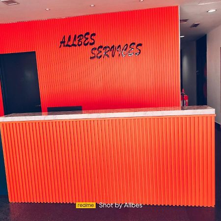 Allbes Parklands Hotel Klang Esterno foto