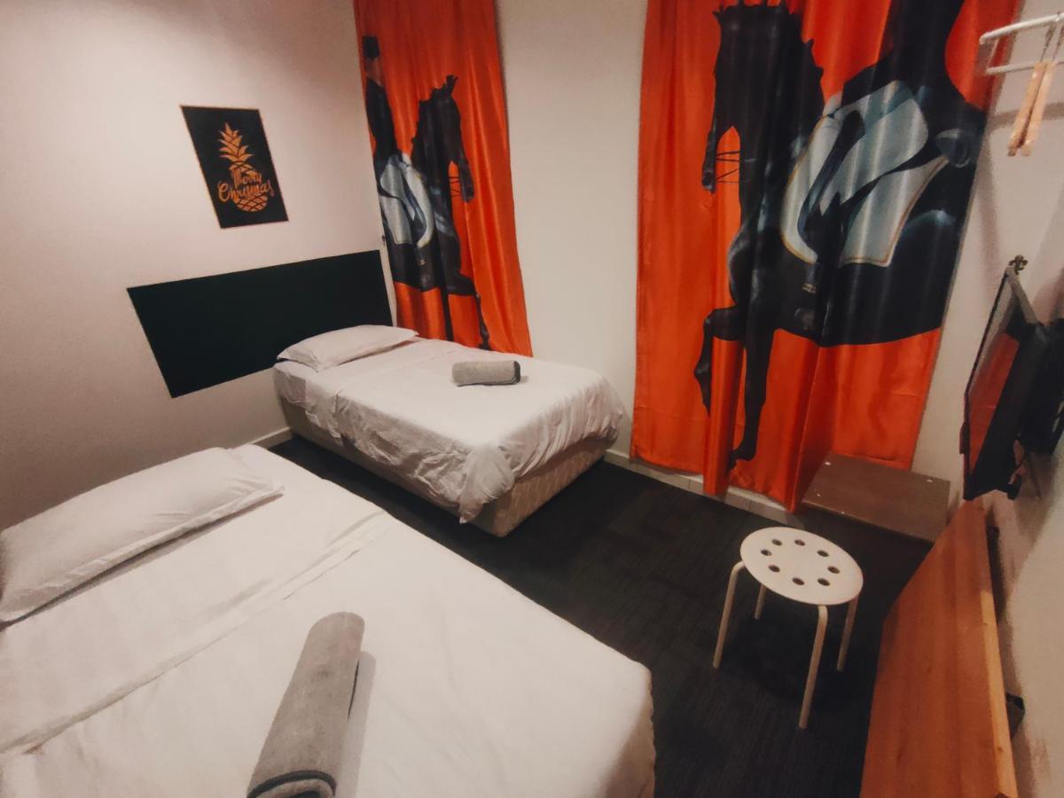 Allbes Parklands Hotel Klang Esterno foto